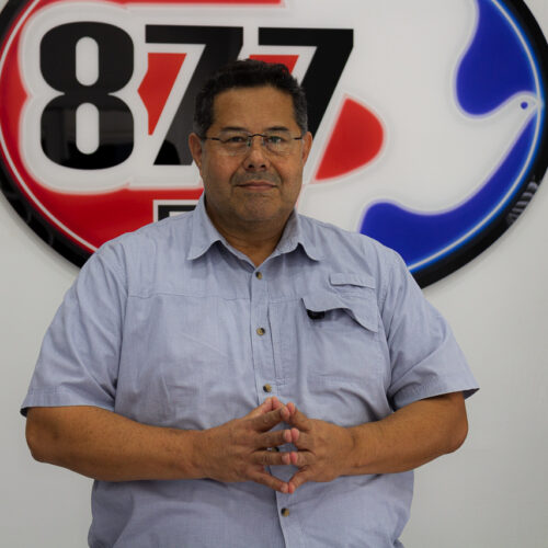 Orlando Gómez es locutor y productor de radio en Almavision Miami 87.7FM